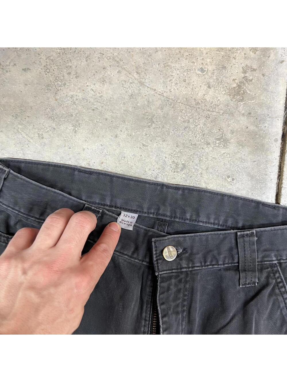 vintage carhartt faded black relaxed baggy fit cargo pants size 32 x 30 - Picture 3 of 5